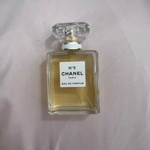 Chanel n5 perfume
